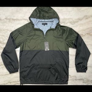 NWT Men’s Windbreaker Quarter Zip Up